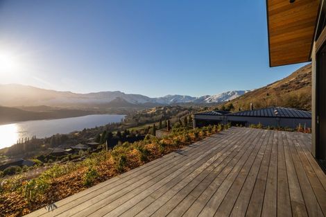 Photo of property in 83 Sicilian Lane, Lake Hayes, Queenstown, 9371