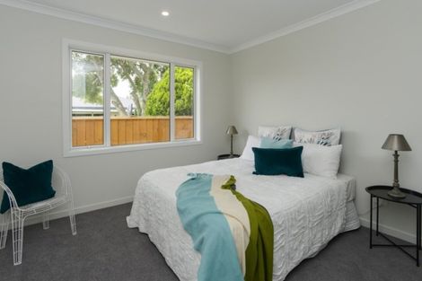 Photo of property in 16 West Place, Greenmeadows, Napier, 4112