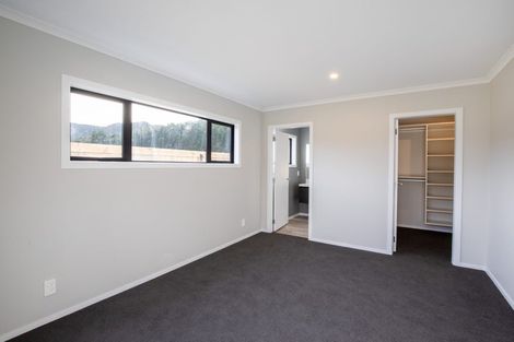 Photo of property in 48 Te Ara O Roimata, Wainuiomata, Lower Hutt, 5014