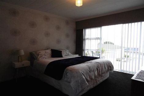 Photo of property in 11b Hine Street, New Plymouth, 4310