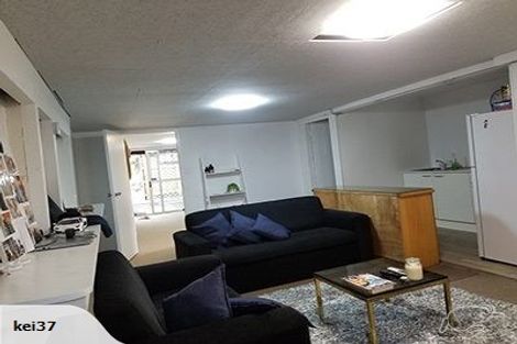 Photo of property in 151 Don Buck Road, Massey, Auckland, 0614