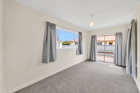 Photo of property in 39 Leeston And Lake Road, Leeston, 7632