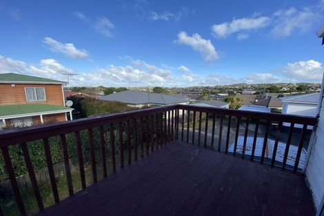 Photo of property in 2/2 Aotea Road, Glen Eden, Auckland, 0602