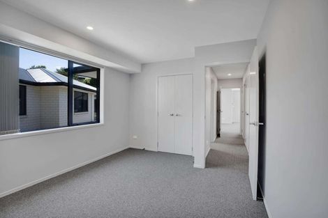 Photo of property in 8a Frederick Place, Whalers Gate, New Plymouth, 4310