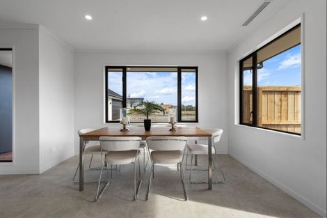 Photo of property in 23 Ridgeland Way, West Melton, 7618