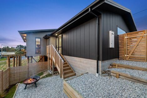 Photo of property in 6 Kingsgate Lane, Waihola, Milton, 9073