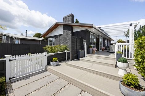 Photo of property in 6 Erika Place, Fairview Downs, Hamilton, 3214