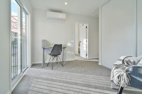 Photo of property in 9b Church Road, Taradale, Napier, 4112