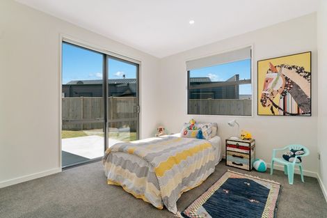 Photo of property in 8 Mount Burke Street, Wanaka, 9305