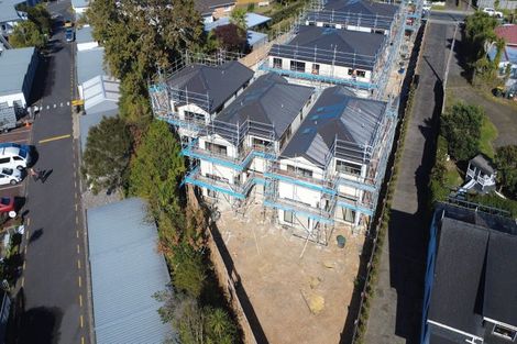 Photo of property in 12 Taupo Street, Green Bay, Auckland, 0604