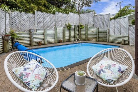 Photo of property in 59 Seaview Avenue, Northcote, Auckland, 0627