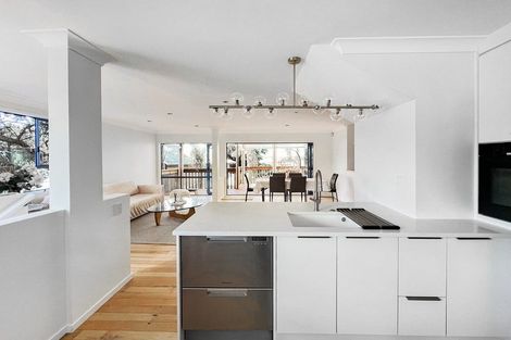 Photo of property in 8 Pah Road, Cockle Bay, Auckland, 2014