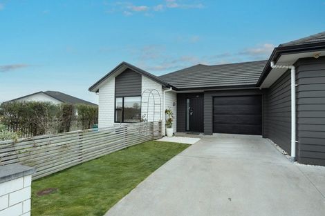 Photo of property in 2/34 Maggie Place, Chartwell, Hamilton, 3281