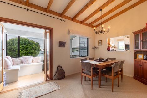 Photo of property in 117a Winara Avenue, Waikanae, 5036