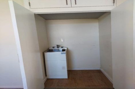 Photo of property in 44a Collins Street, Hawera, 4610