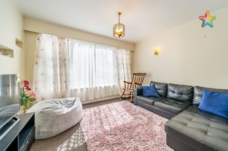 Photo of property in 33a Percy Cameron Street, Avalon, Lower Hutt, 5011
