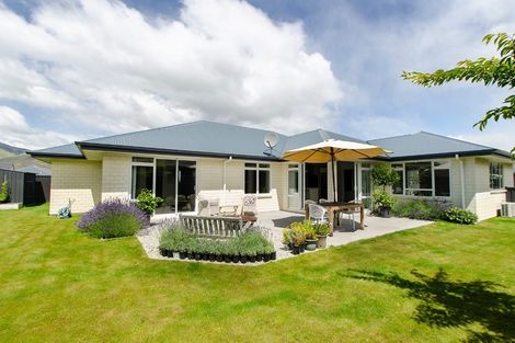 Photo of property in 10 Phoenix Place, Cromwell, 9310