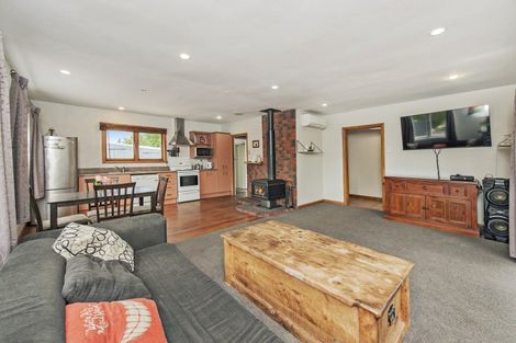 Photo of property in 2577 Bealey Road, Hororata, 7572