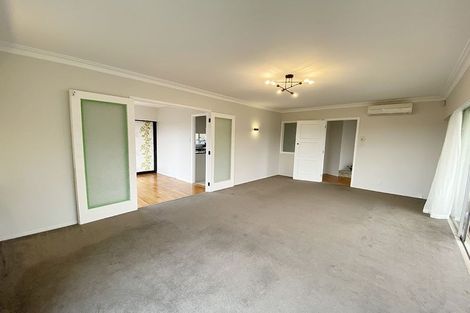 Photo of property in 3 Larne Avenue, Pakuranga Heights, Auckland, 2010