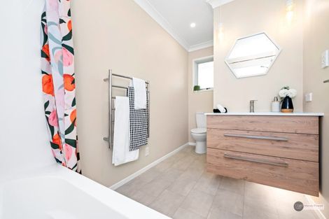 Photo of property in 101a Wyndrum Avenue, Waterloo, Lower Hutt, 5011