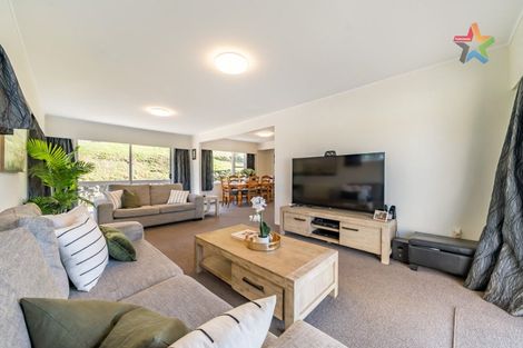 Photo of property in 31 Cedar Street, Maungaraki, Lower Hutt, 5010