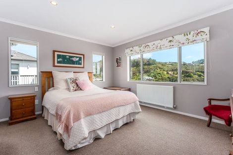 Photo of property in 8 Bluejacket Place, Whitby, Porirua, 5024