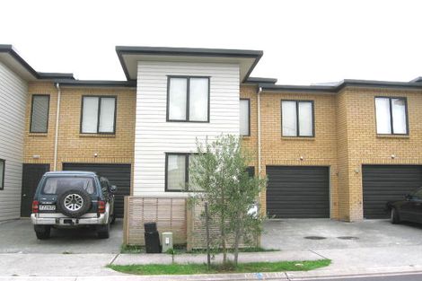 Photo of property in 30 Barnea Circle, Glen Eden, Auckland, 0602