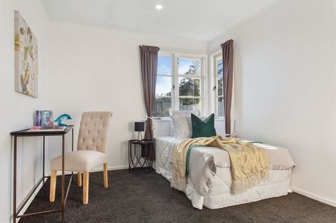 Photo of property in 79 Awaroa Road, Sunnyvale, Auckland, 0612