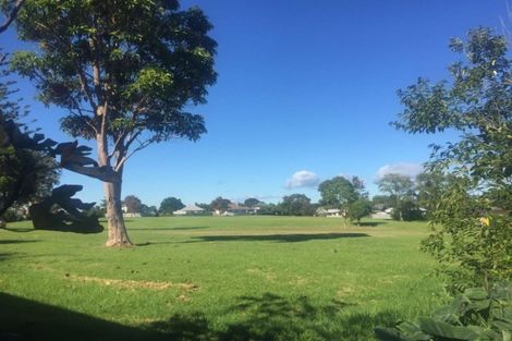 Photo of property in 662a Te Atatu Road, Te Atatu Peninsula, Auckland, 0610