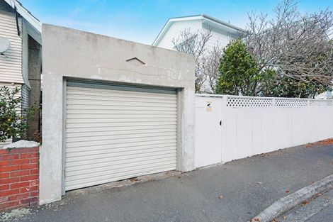 Photo of property in 8 Park Street, Thorndon, Wellington, 6011