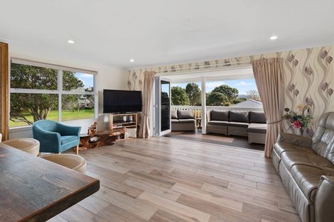 Photo of property in 344b One Tree Point Road, One Tree Point, 0118