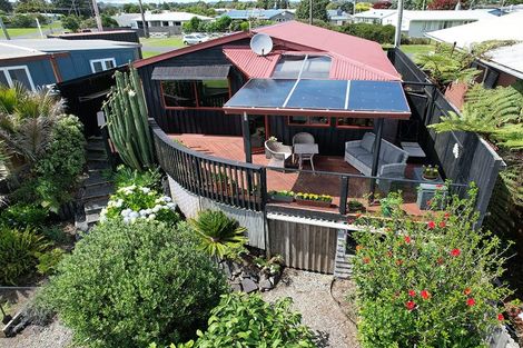 Photo of property in 6 Battiscombe Terrace, Waitara, 4320