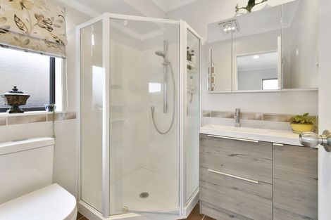 Photo of property in 41 Croftview Road, Wattle Downs, Auckland, 2103