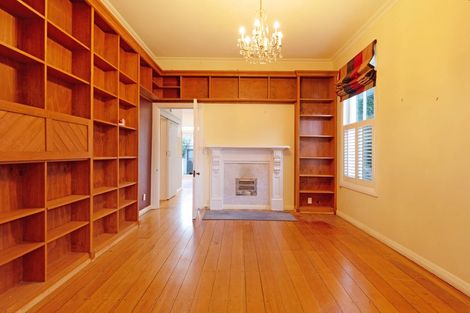 Photo of property in 8 Park Street, Thorndon, Wellington, 6011