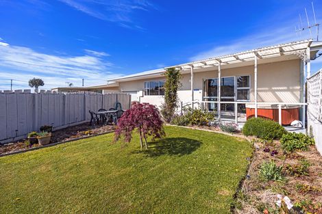 Photo of property in 8b Kenilworth Road, Oamaru North, Oamaru, 9400