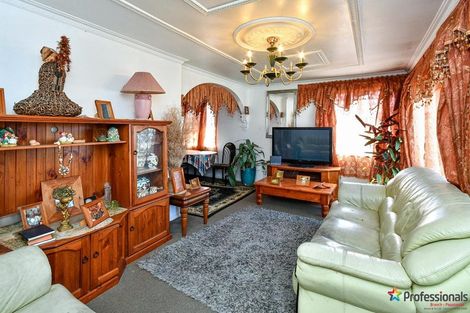 Photo of property in 9 Cooper Crescent, Otara, Auckland, 2023