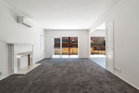 Photo of property in 3/26a Penning Road, Castor Bay, Auckland, 0620