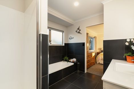 Photo of property in 37 Monaco Key, Papamoa Beach, Papamoa, 3118