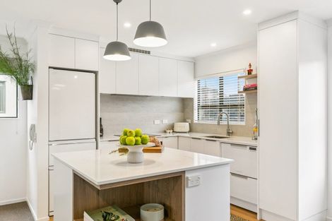 Photo of property in 83c Hill Street, Thorndon, Wellington, 6011