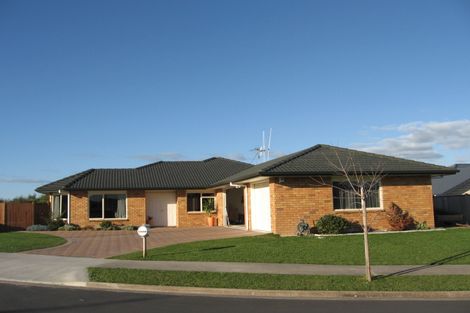 Photo of property in 1 Cherie Close, Rototuna, Hamilton, 3210