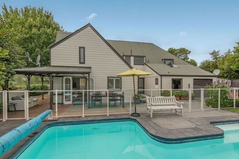 Photo of property in 11 Stormont Place, Avonhead, Christchurch, 8042