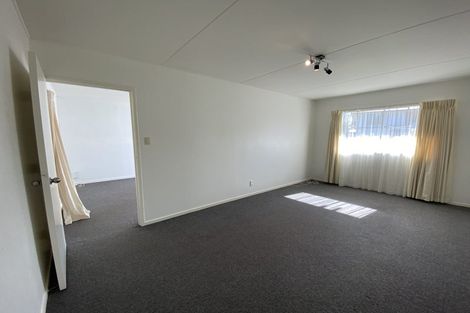Photo of property in 2/7 Phillips Place, Havelock North, 4130