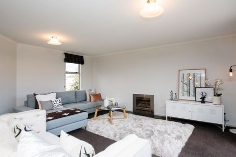 Photo of property in 28 Branigan Parade, Kelvin Grove, Palmerston North, 4414