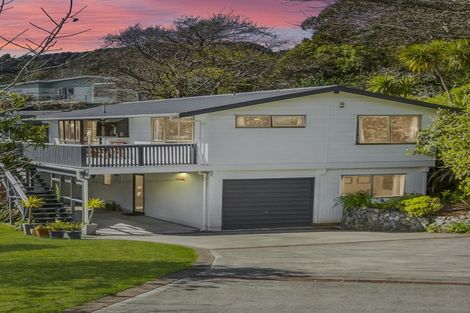 Photo of property in 7 Goodwin Place, Pinehaven, Upper Hutt, 5019