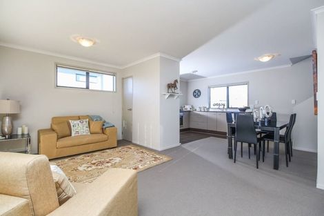 Photo of property in St Claire Village, 8/172 Mcleod Road, Te Atatu South, Auckland, 0610