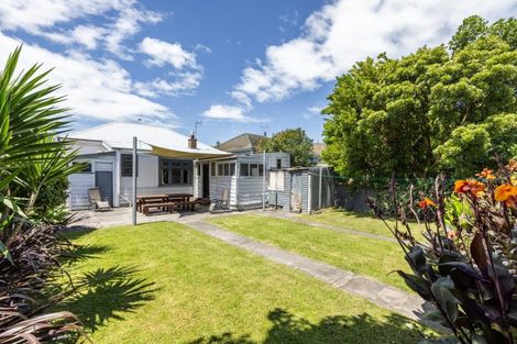 Photo of property in 65 Wellesley Road, Napier South, Napier, 4110