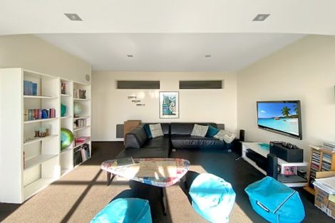 Photo of property in 156 Major Hornbrook Road, Mount Pleasant, Christchurch, 8081