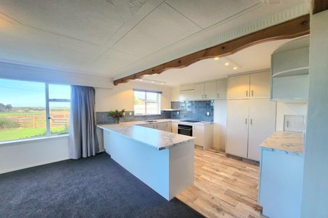 Photo of property in 27 Newcastle Street, Hampden, 9410