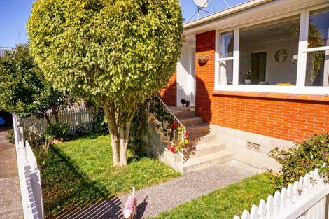 Photo of property in 3/32 Atarangi Road, Greenlane, Auckland, 1051