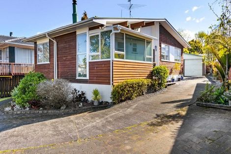 Photo of property in 23 Finlow Drive, Te Atatu South, Auckland, 0610